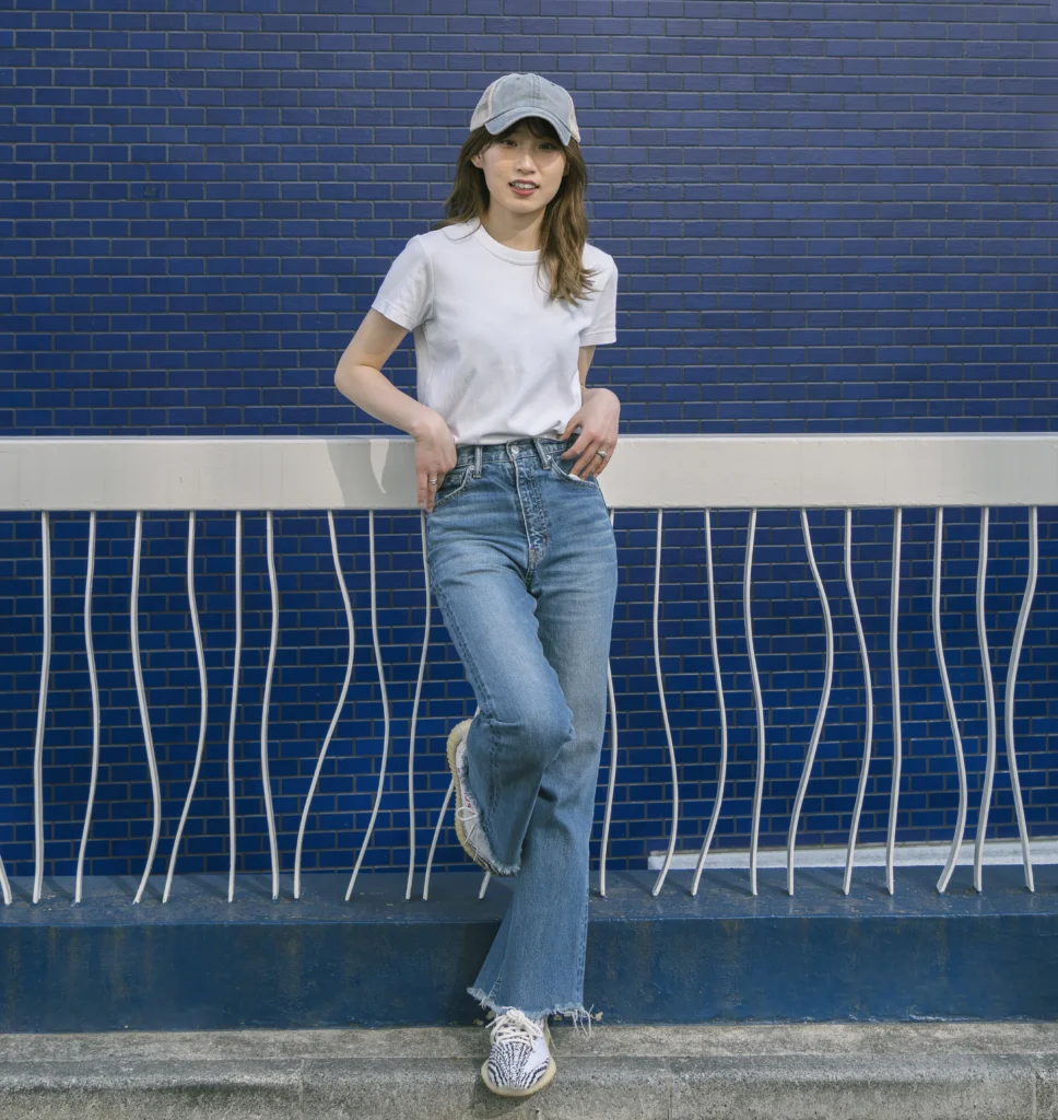 Korean Cassual outfit -Chunky Sneakers with Jeans