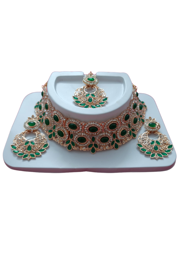 Kundan work choker set
